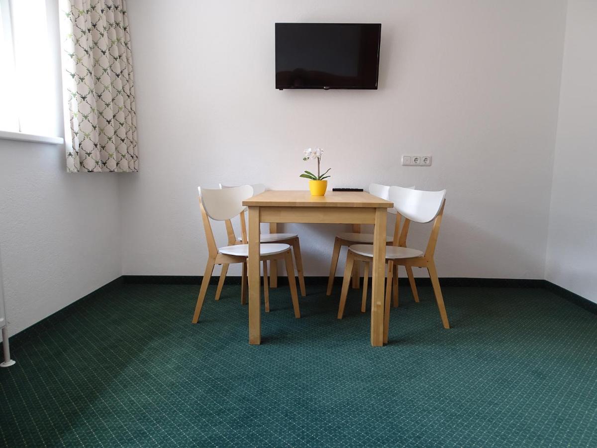 Apartment Windschnur By Piaunddirk Mayrhofen